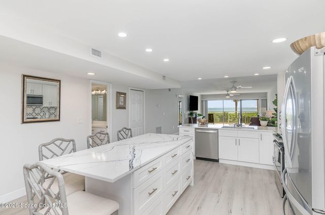 1525 S Atlantic Avenue 203, Cocoa Beach, FL 32931