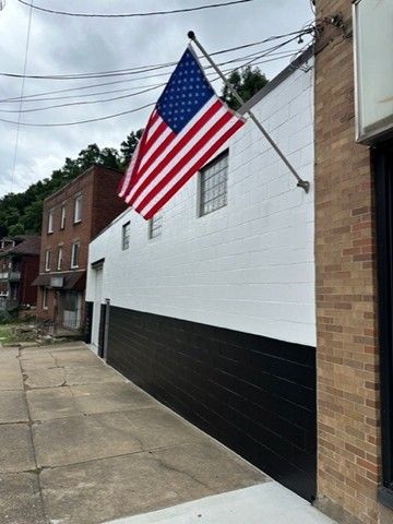 1202 Electric Ave, Braddock, PA 15112