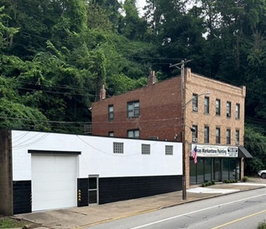 1202 Electric Ave, Braddock, PA 15112