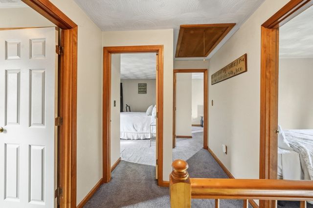 4 Henry Marsh Rd B, Oxford, MA 01540