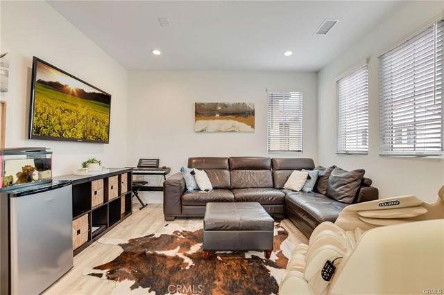 20831 W Acorn, Porter Ranch, CA 91326