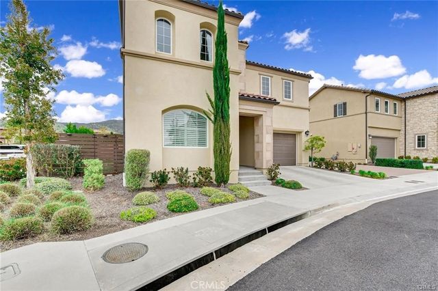 20831 W Acorn, Porter Ranch, CA 91326