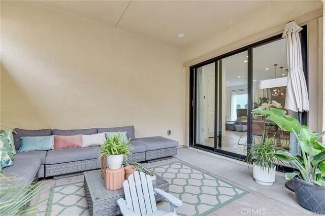 20831 W Acorn, Porter Ranch, CA 91326