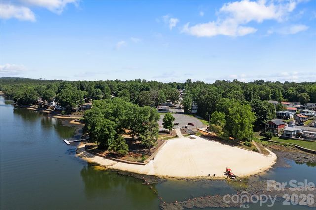 107 Dove Lane, New London, NC 28127