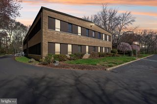 12 ROSZEL RD #B103, Princeton, NJ 08540