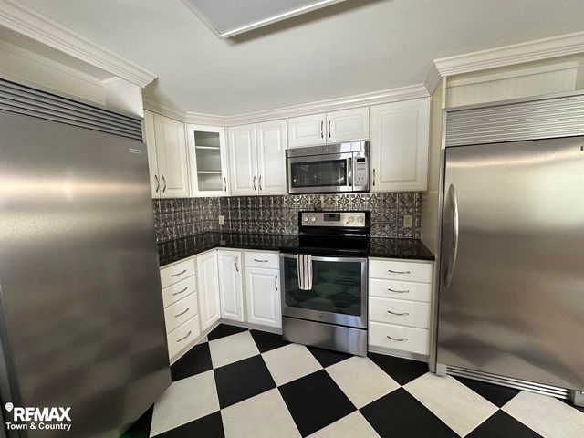 1137 S Graham Road, Flint Twp, MI 48532