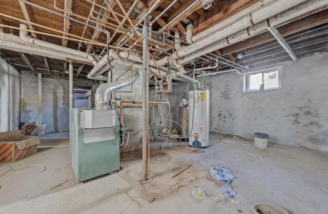 206 Maple AVENUE, Waukesha, WI 53186