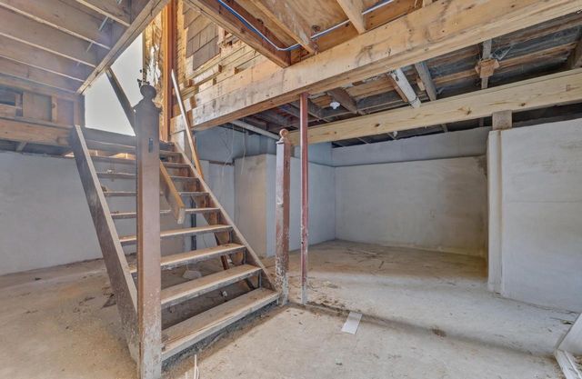 206 Maple AVENUE, Waukesha, WI 53186