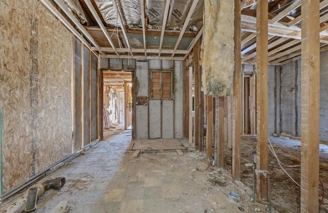 206 Maple AVENUE, Waukesha, WI 53186