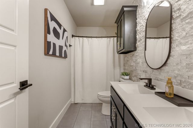 12528 S 75th East Avenue, Bixby, OK 74008