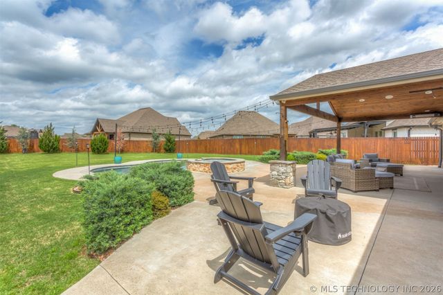 12528 S 75th East Avenue, Bixby, OK 74008