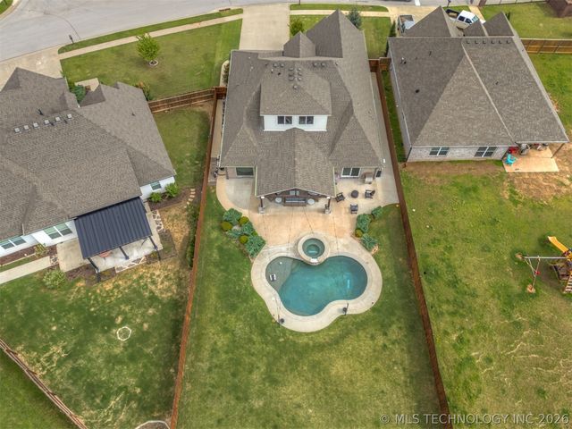 12528 S 75th East Avenue, Bixby, OK 74008