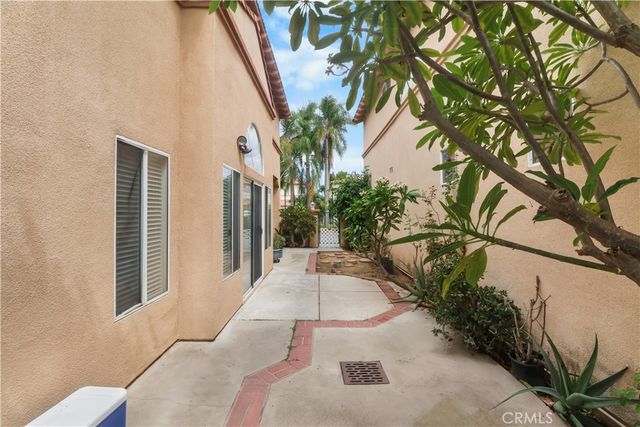 2240 W Toledo, La Habra, CA 90631