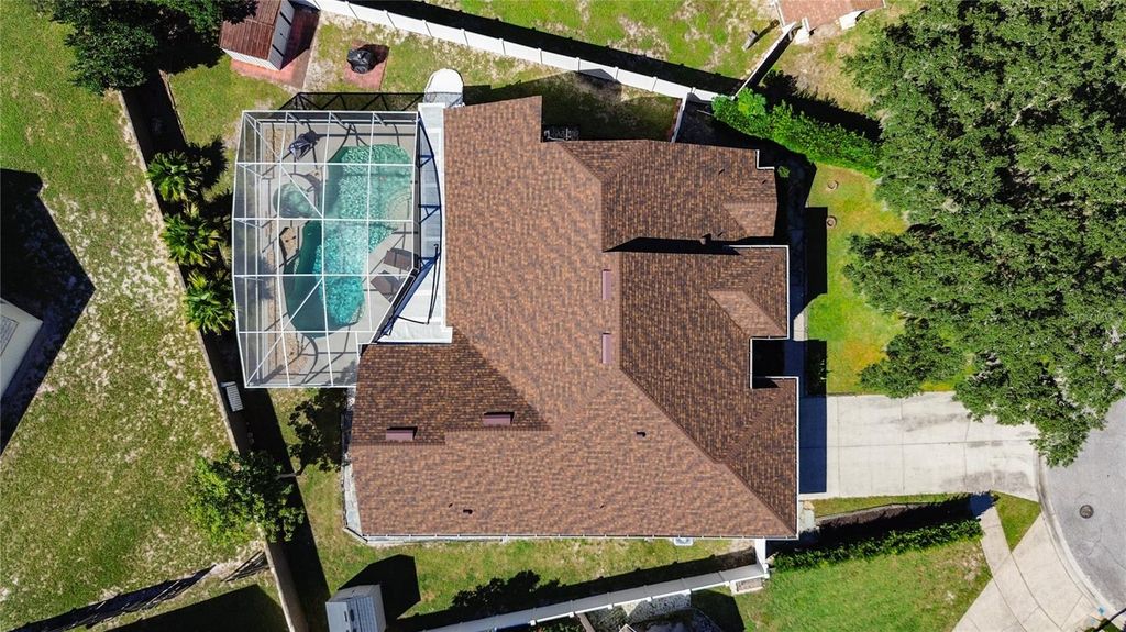 Image 40 of property listing at 10729 OAK GLEN CIRCLE, Orlando, FL 32817