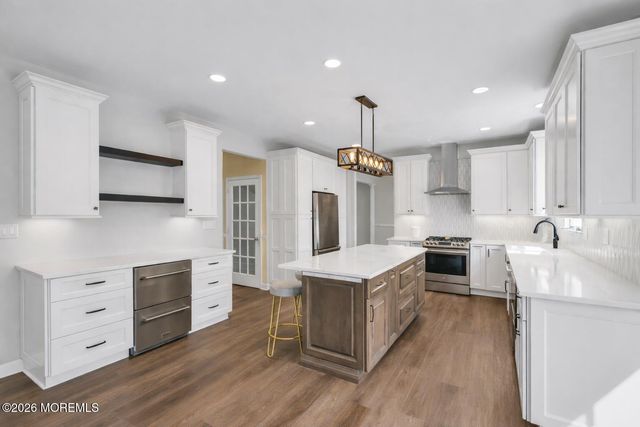 8 Cabin Brook Crescent Crest, Manchester, NJ 08759