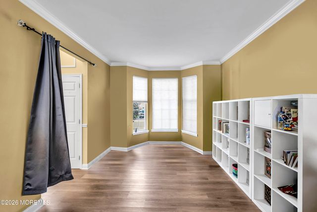 8 Cabin Brook Crescent Crest, Manchester, NJ 08759