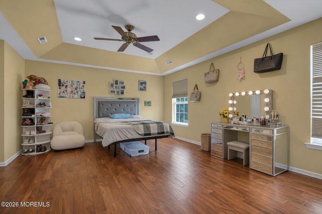 8 Cabin Brook Crescent Crest, Manchester, NJ 08759