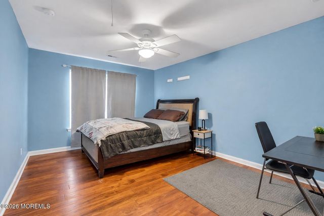 8 Cabin Brook Crescent Crest, Manchester, NJ 08759