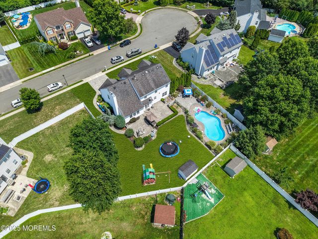 8 Cabin Brook Crescent Crest, Manchester, NJ 08759