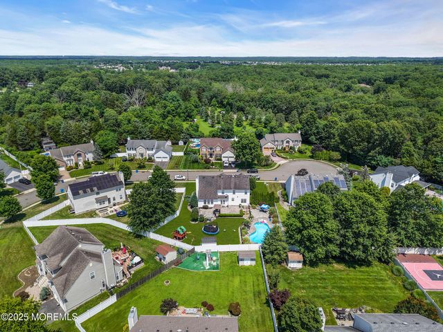 8 Cabin Brook Crescent Crest, Manchester, NJ 08759