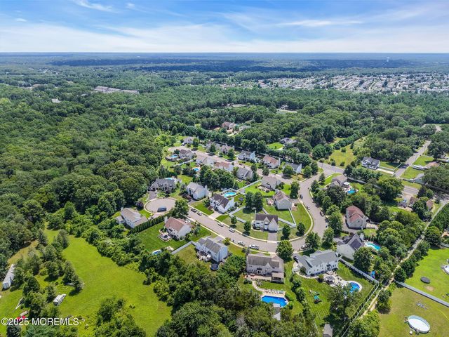 8 Cabin Brook Crescent Crest, Manchester, NJ 08759