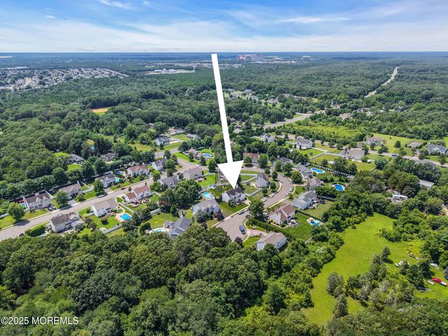 8 Cabin Brook Crescent Crest, Manchester, NJ 08759