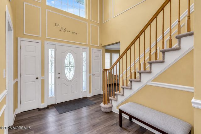 8 Cabin Brook Crescent Crest, Manchester, NJ 08759