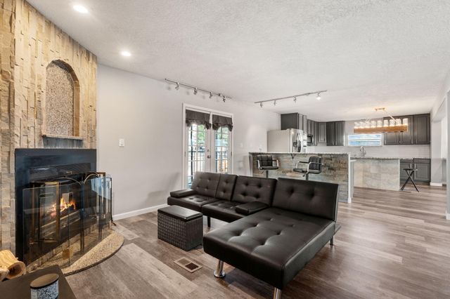 5373 RAGLIN Avenue SW, Albuquerque, NM 87121