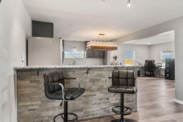 5373 RAGLIN Avenue SW, Albuquerque, NM 87121