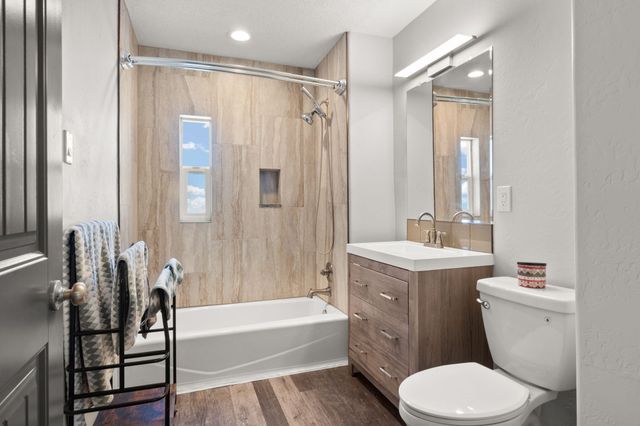 5373 RAGLIN Avenue SW, Albuquerque, NM 87121