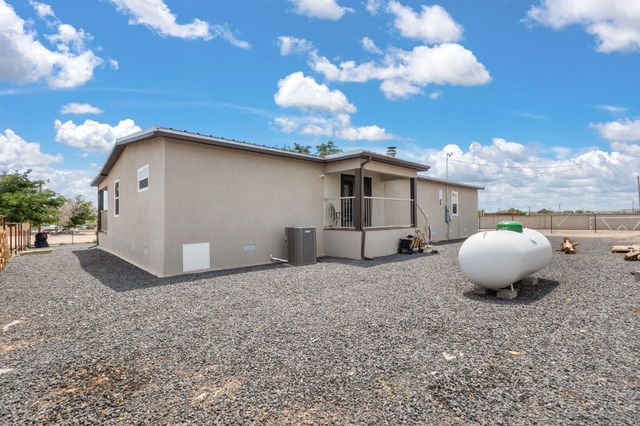 5373 RAGLIN Avenue SW, Albuquerque, NM 87121