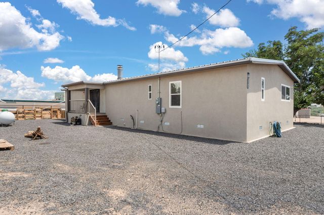 5373 RAGLIN Avenue SW, Albuquerque, NM 87121