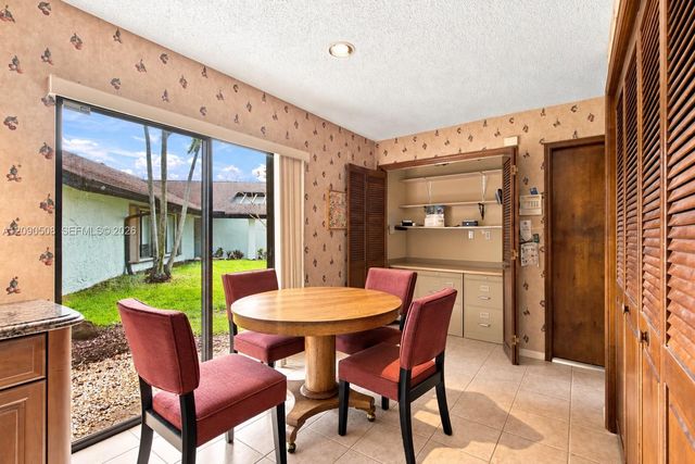 521 NW 78th Way, Plantation, FL 33324