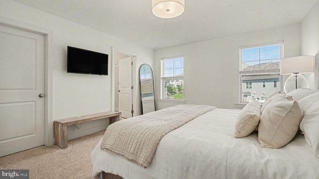 125 LARRABEE WAY, Royersford, PA 19468