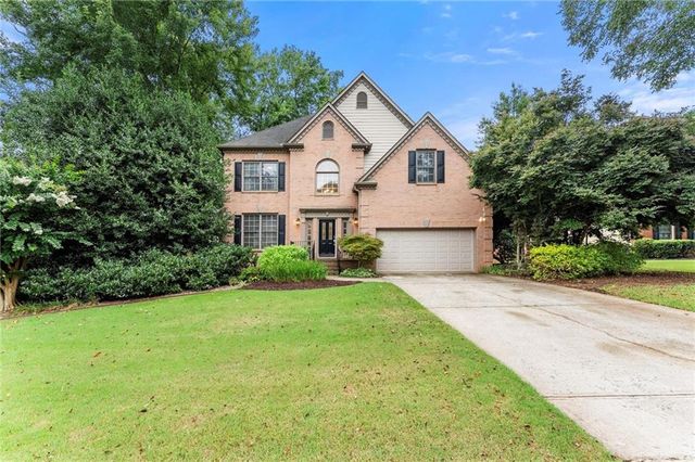 215 Bluff Oak Drive, Roswell, GA 30076