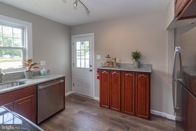 35 W HOLLY AVE, Oaklyn, NJ 08107