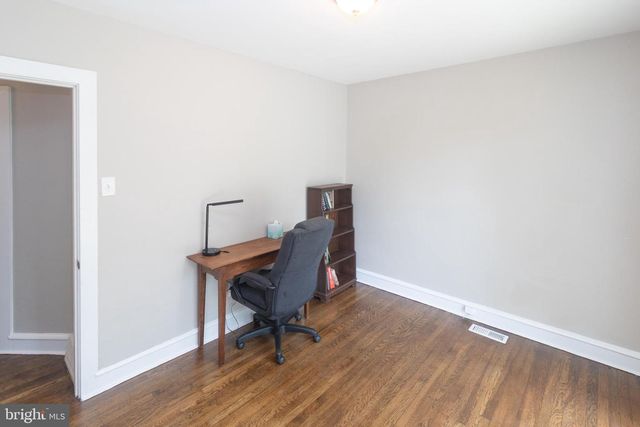 35 W HOLLY AVE, Oaklyn, NJ 08107