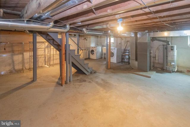 35 W HOLLY AVE, Oaklyn, NJ 08107