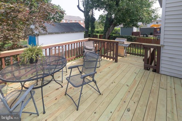 35 W HOLLY AVE, Oaklyn, NJ 08107