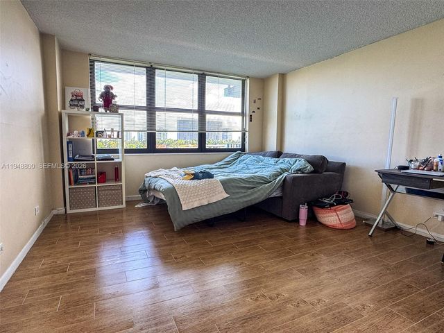 10101 E Bay Harbor Dr 504, Bay Harbor Islands, FL 33154