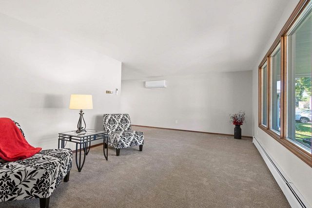 406 ST JUDE STREET, Green Bay, WI 54303