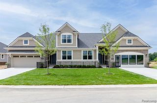 3650 Chatham Place 15, Brighton Township, MI 48114
