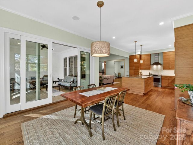 18806 Fore Sail Court, Cornelius, NC 28031