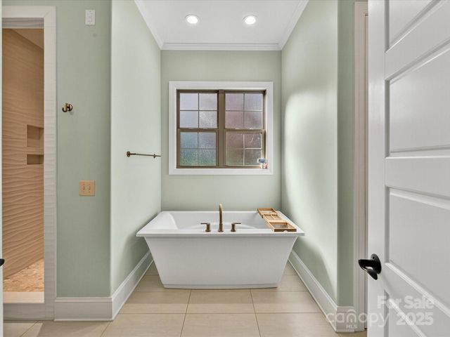 18806 Fore Sail Court, Cornelius, NC 28031