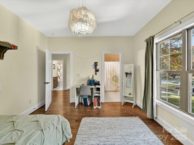 18806 Fore Sail Court, Cornelius, NC 28031