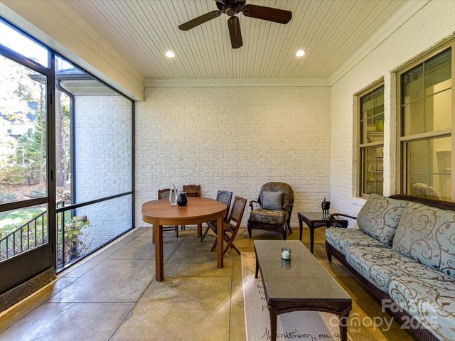 18806 Fore Sail Court, Cornelius, NC 28031