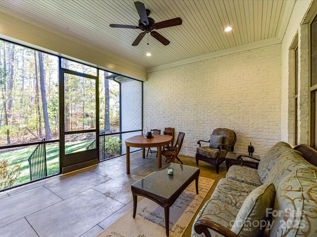 18806 Fore Sail Court, Cornelius, NC 28031