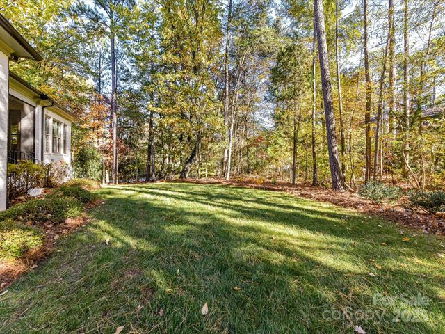 18806 Fore Sail Court, Cornelius, NC 28031