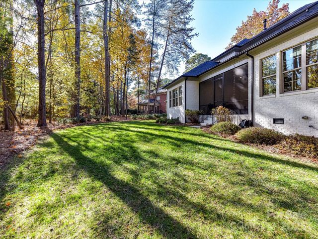 18806 Fore Sail Court, Cornelius, NC 28031