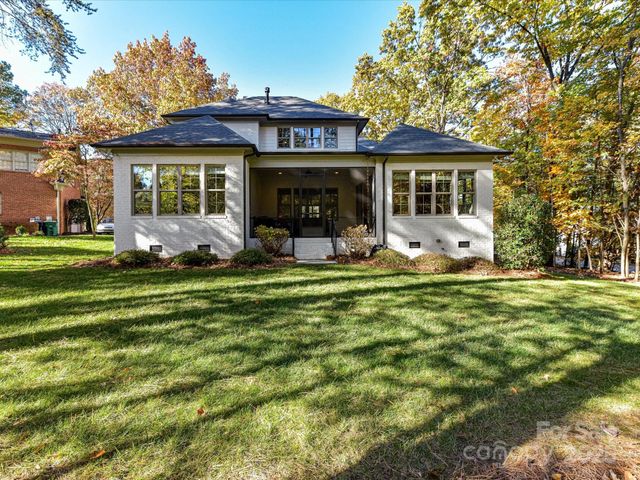 18806 Fore Sail Court, Cornelius, NC 28031